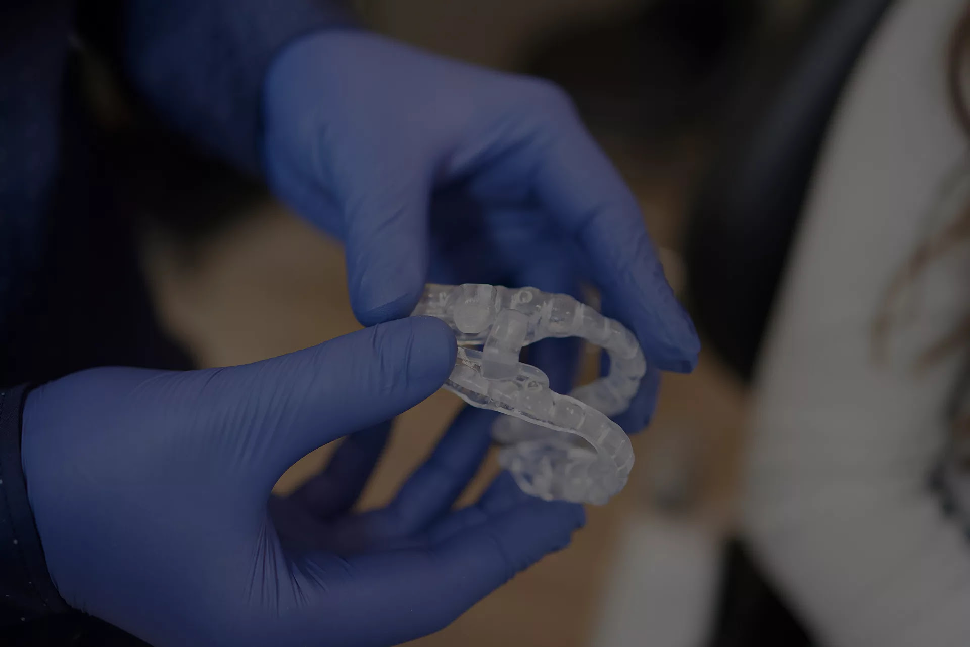 Custom oral appliance for TMJ treatment